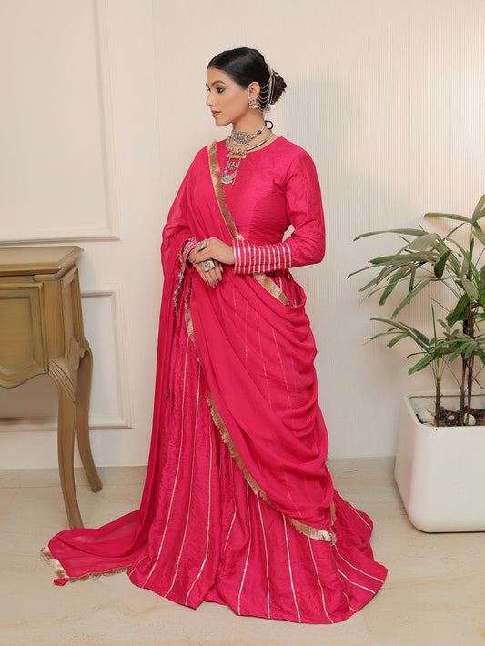 Rani Radiance – Magenta Chanderi Set