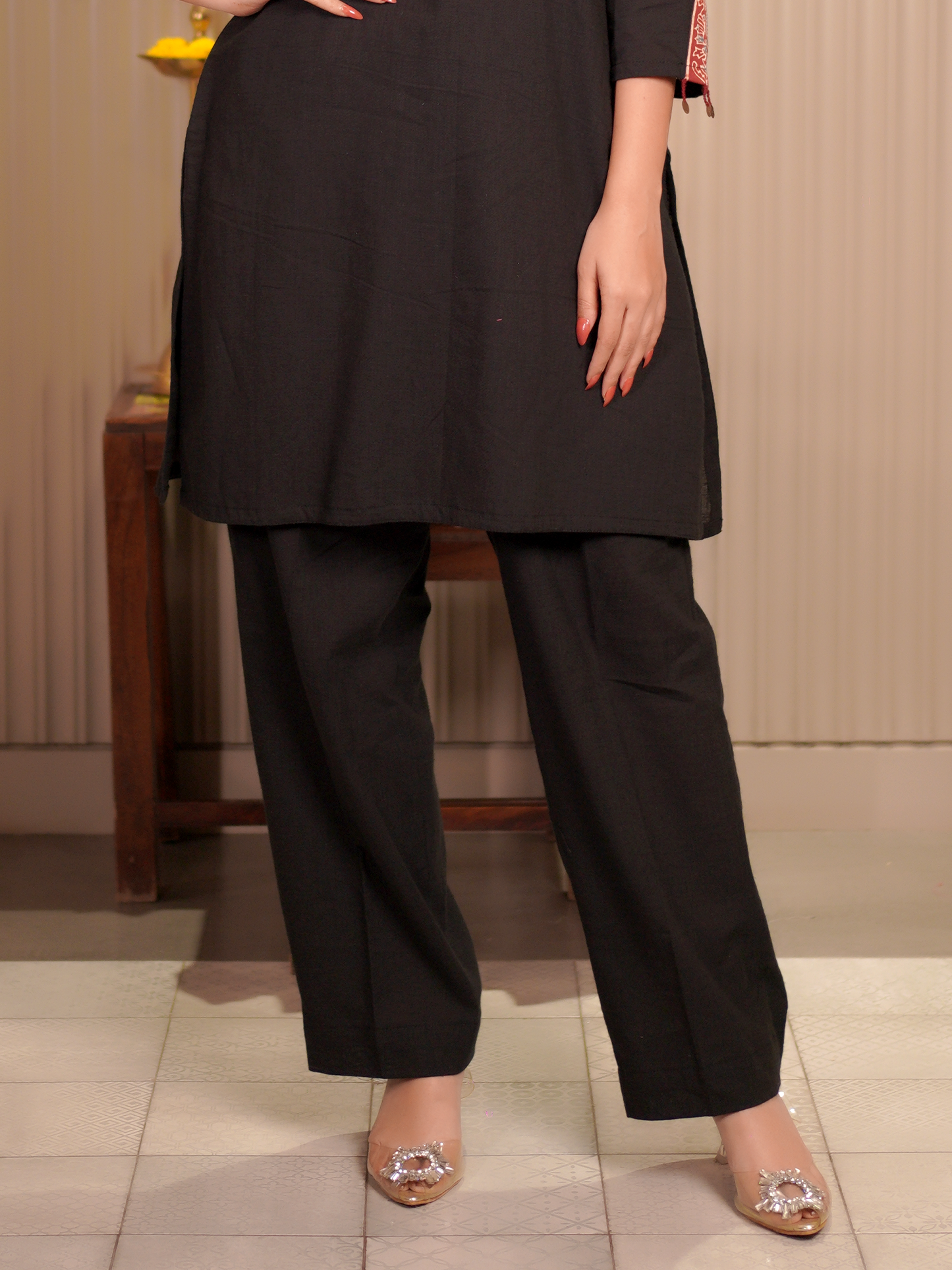 Kaajra – Black Kurta Set